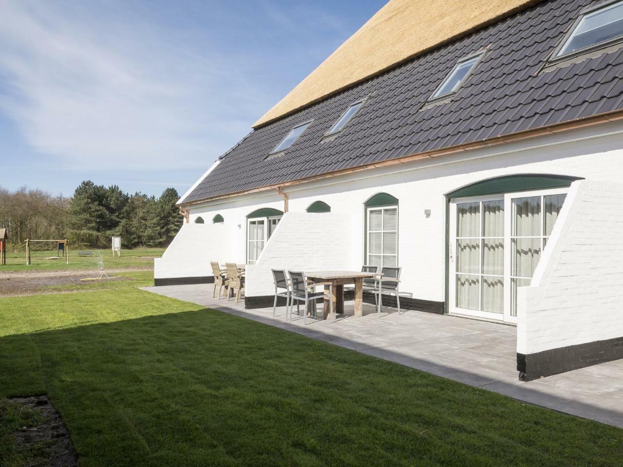 Spacious Farmhouse In De Cocksdorp With Private Terrace Zewnętrze zdjęcie